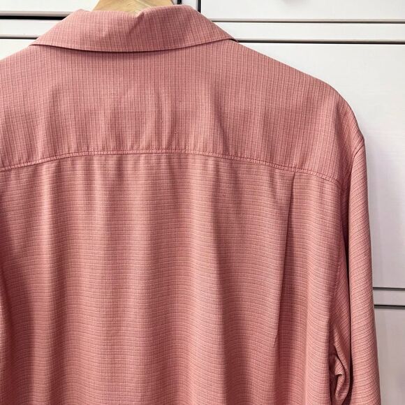 Tommy Bahama 100% silk men’s Summer Shirt size M Sleeve Button Down Hawaii - Picture 12 of 14